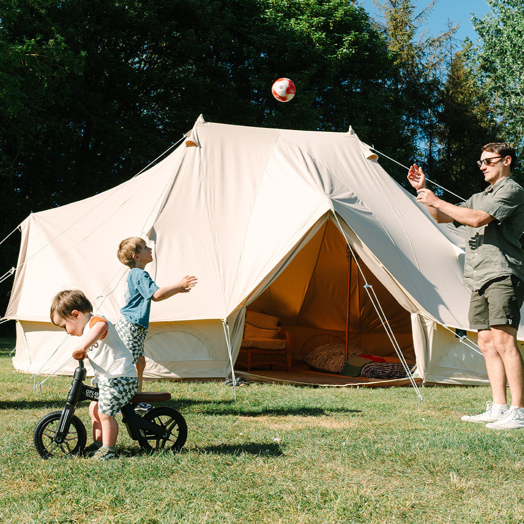The_Bell_Tent_Shop_Ultimate_Emperor_Tent_Family_Games