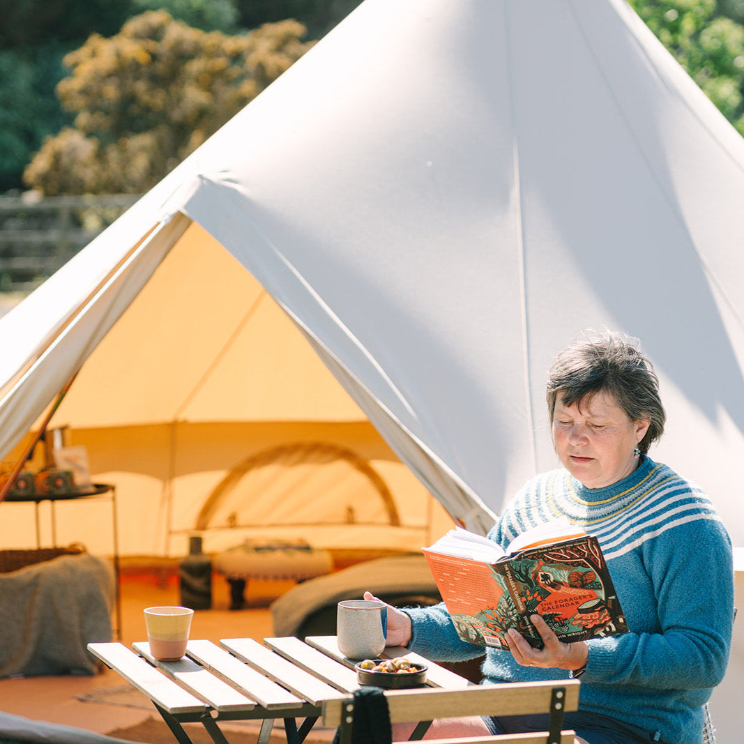 The_Bell_Tent_Shop_Ultimate_4_Metre_Tent_Book
